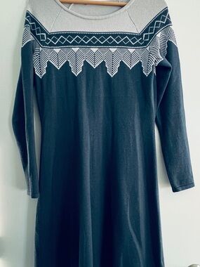 Royal Robbins Blueish Gray and White Sweater Dress